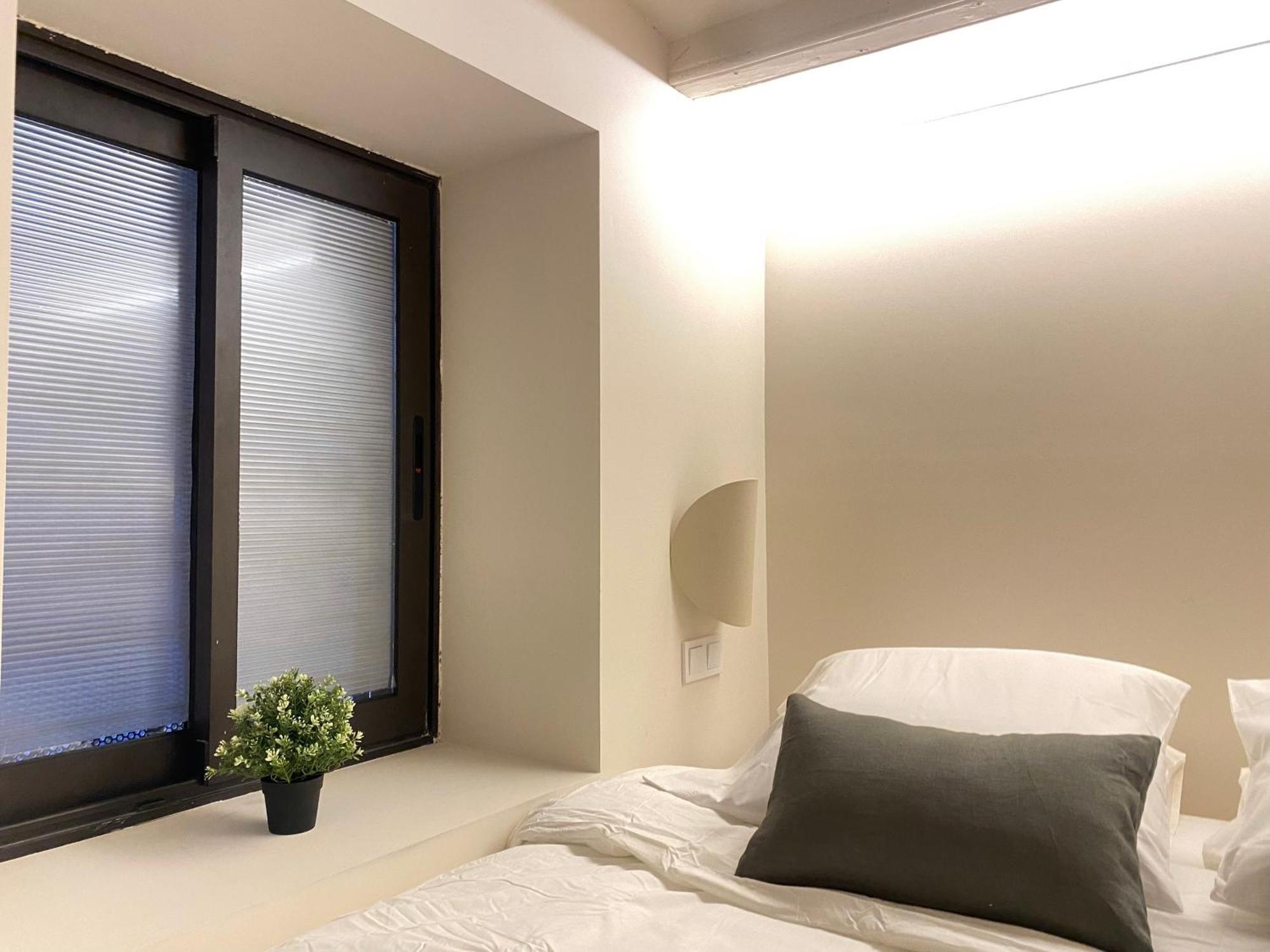 Unique Living Born Apartments & Studios Barcelona Exteriör bild