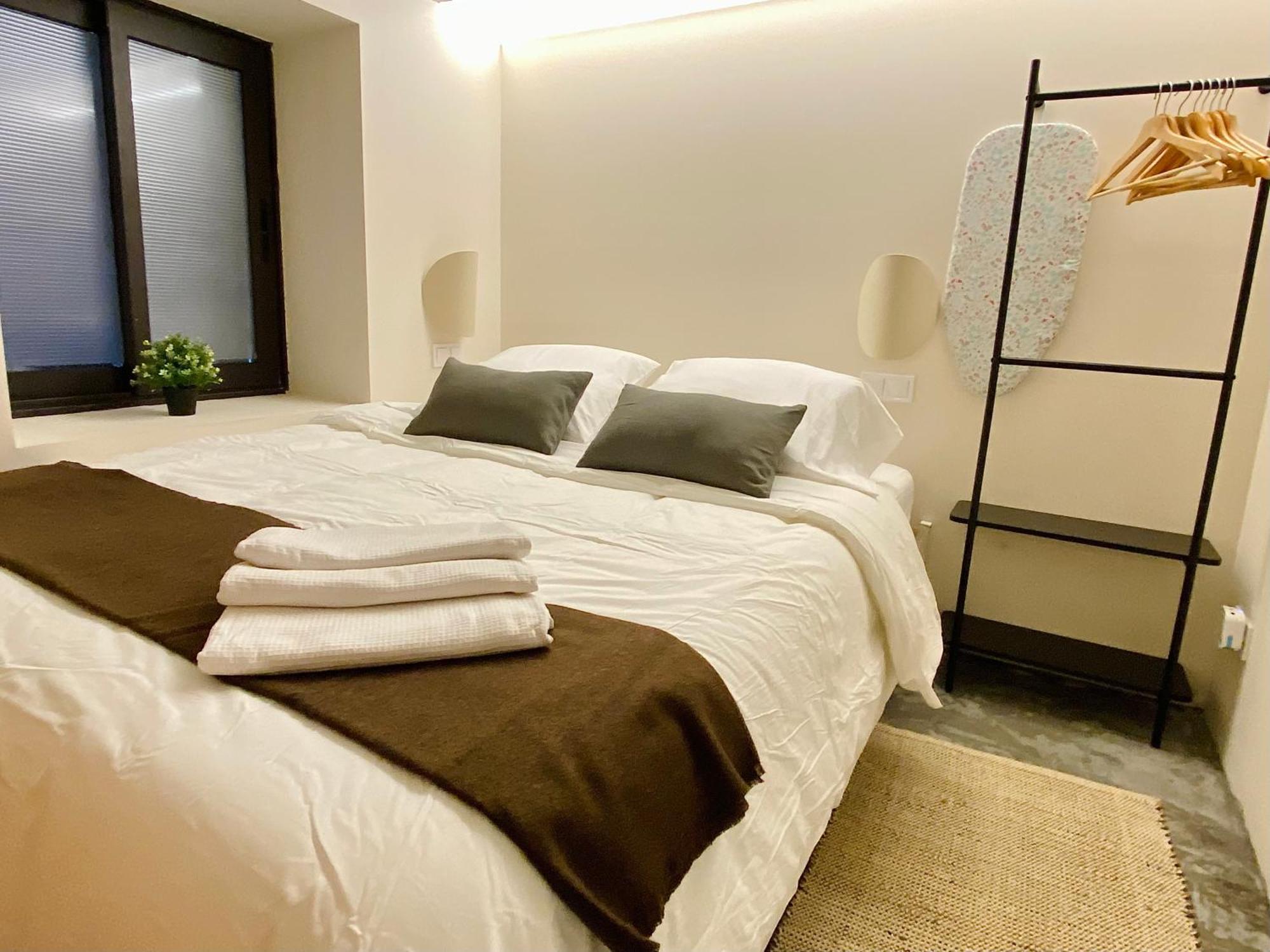 Unique Living Born Apartments & Studios Barcelona Exteriör bild