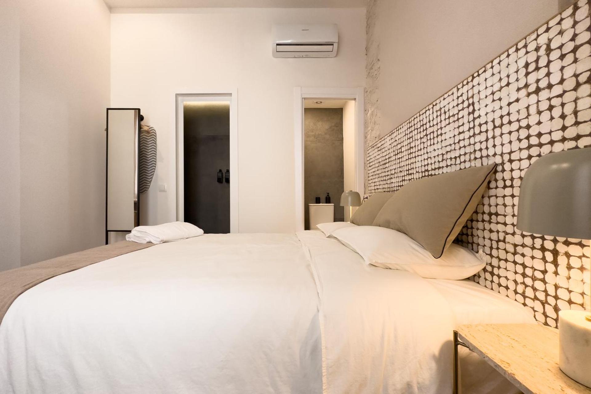 Unique Living Born Apartments & Studios Barcelona Exteriör bild